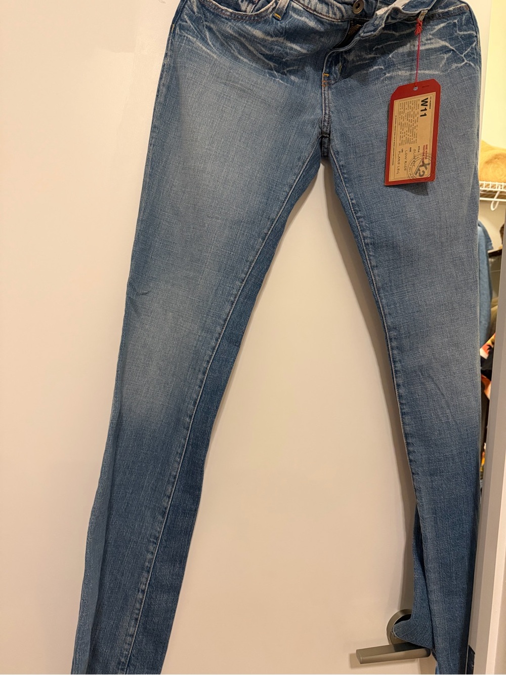 New X2 Women’s wash denim bootcut Jeans - Classic low rise no stretch Size 29.